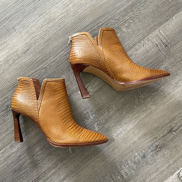 Vince Camuto Shoes - Vince Camuto Womens Boots Size 9 Camel Brown Heel Reptile Booties